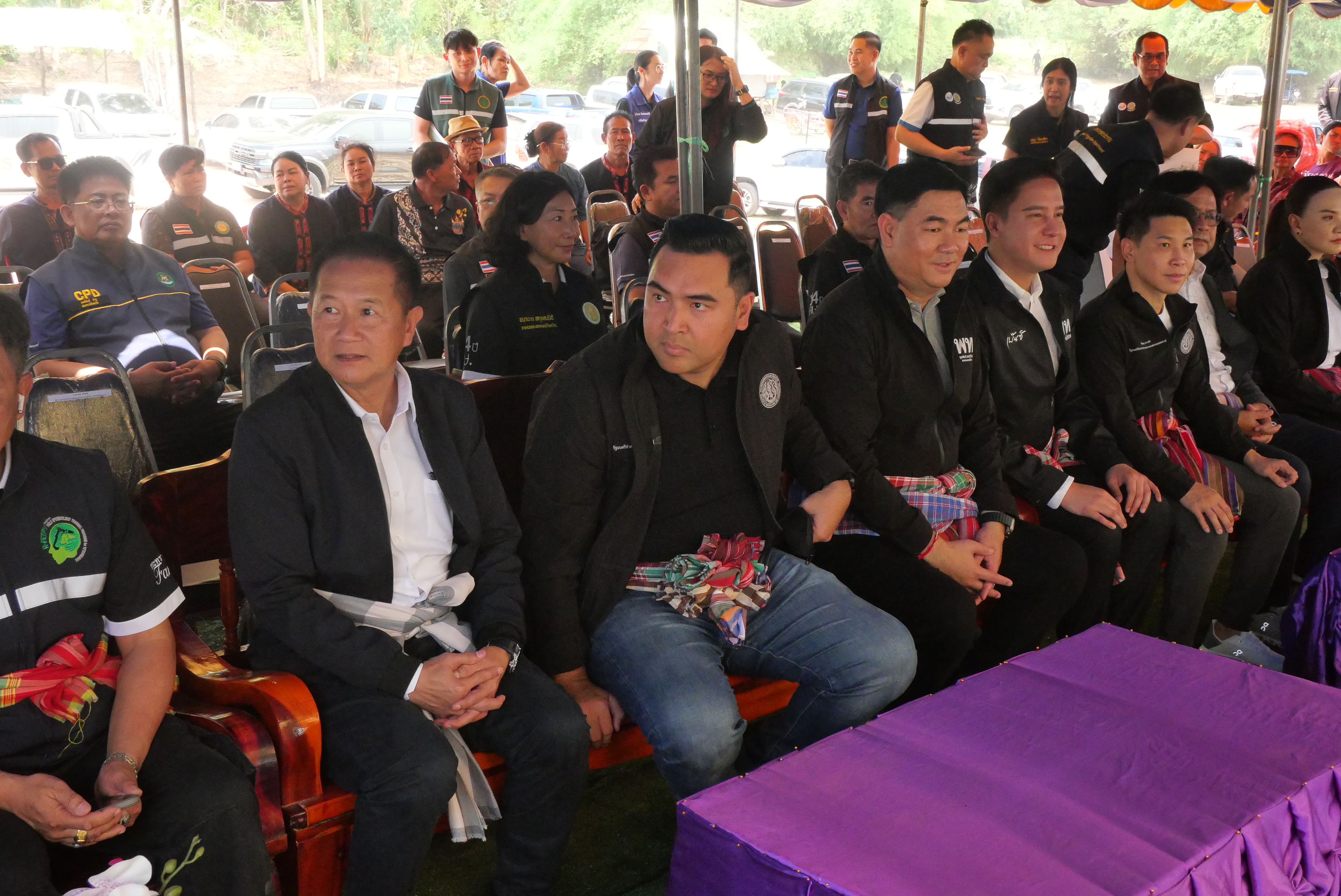 title - ส.ป.ก. ติดตามรัฐมนตรีช่วยว่าการกระทรวงเกษตรและสหกรณ์ (นายวัชระพล ขาวขำ) พร้อมคณะ ลงพื้นที่ตรวจราชการในพื้นที่จังหวัดกาฬสินธุ์ (จุดที่ 2) 